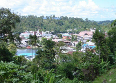 Sonder is a small district town in Minahasa regency of the Provinsi Sulawesi Utara in the Republic of Indonesia Sonder town in Minahasa regency of Indonesia