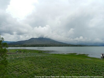 Lake Batur and Mount Batur as seen from Kedisan
